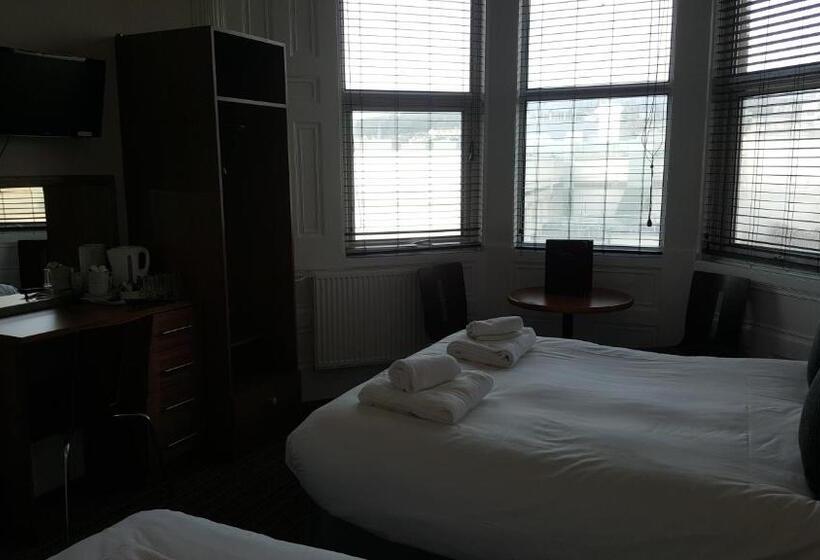 Семейный Номер, The York