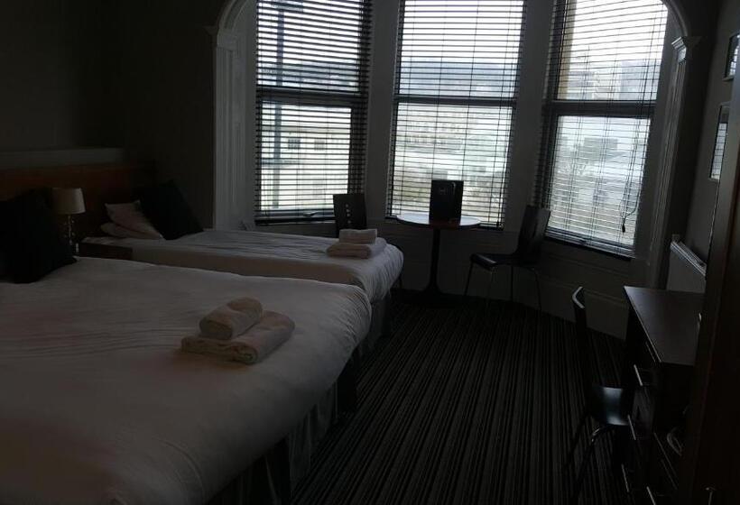 Семейный Номер, The York