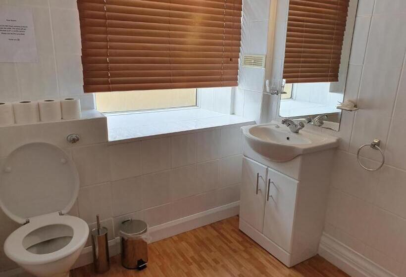 Четырехместный Номер Базовый, The York