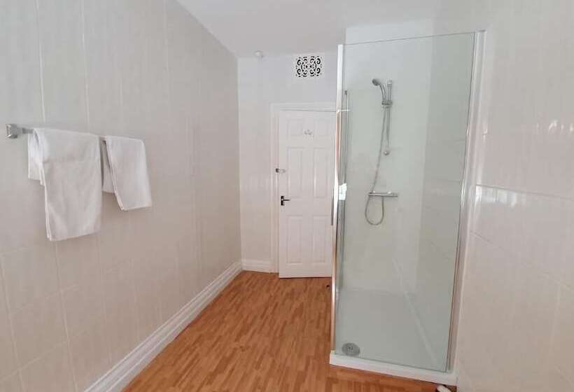 Номер Стандарт, The York