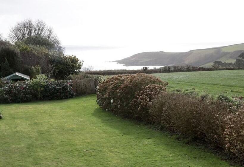 Standard Room Sea View, Trelawne