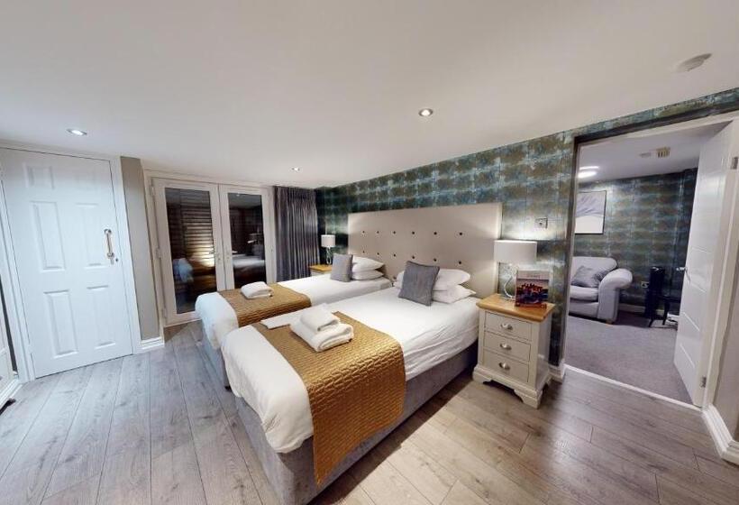 Полулюкс, Tynedale