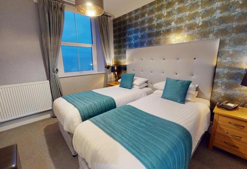 Номер Стандарт Вид на Море, Tynedale