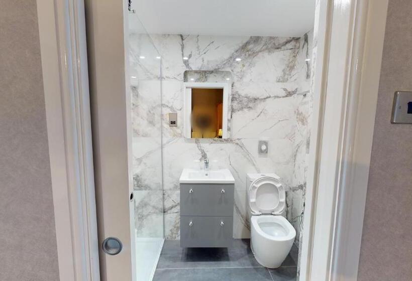 Номер Стандарт Вид на Море, Tynedale