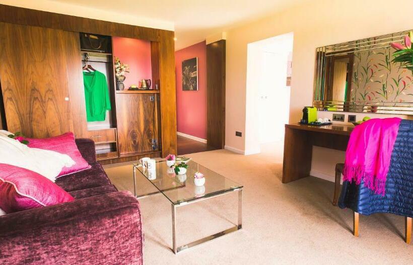 סוויטה דלוקס, Lanhydrock Hotel & Golf Club