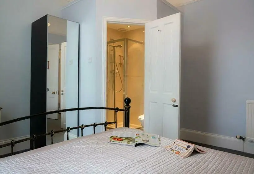 Standard-huone, Queensberry House B&b