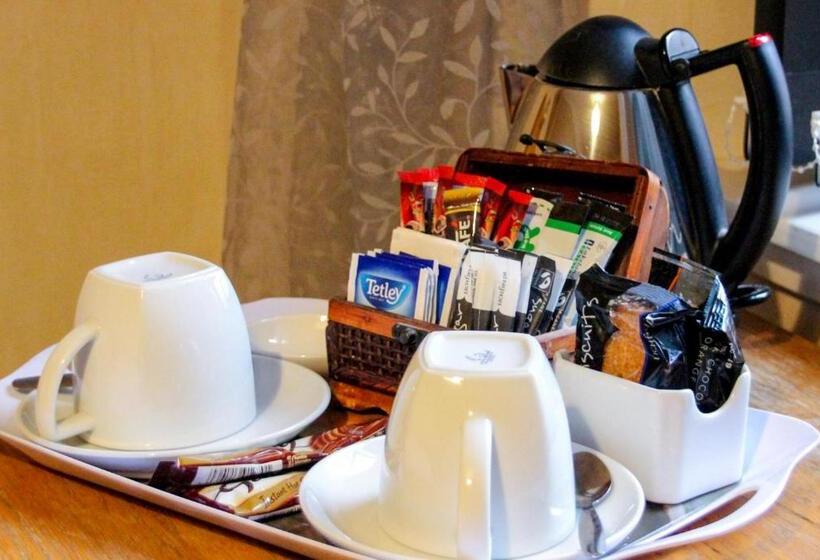 חדר בסיסי, Station Hotel And Restaurant