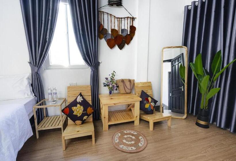 اتاق لوکس, Casablanca