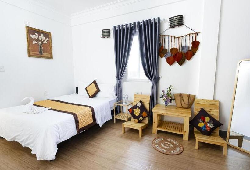 اتاق لوکس, Casablanca