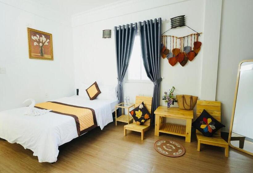 اتاق لوکس, Casablanca