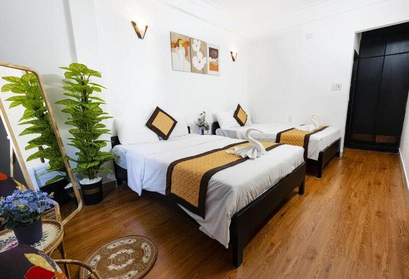 اتاق لوکس خانوادگی, Casablanca