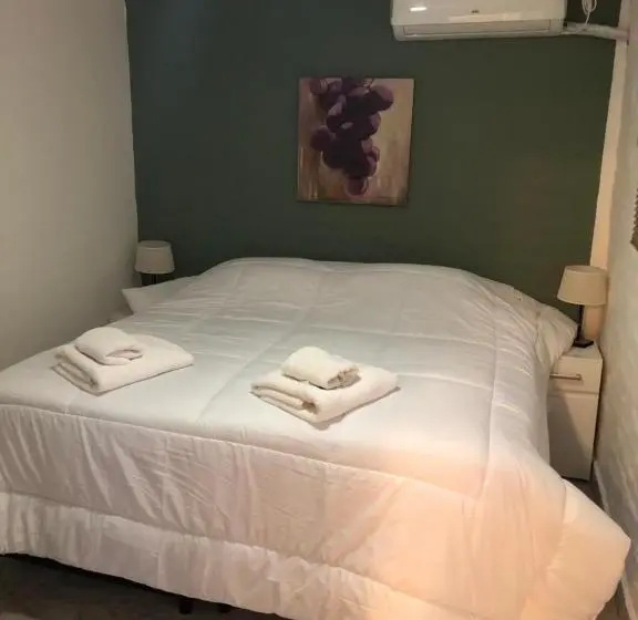 Standard Neljän Hengen Huone Puutarhanäkymä, De Los Andes Hotel Boutique