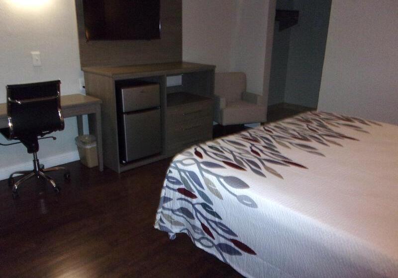 Полулюкс, Alto Verde Suite & Apart