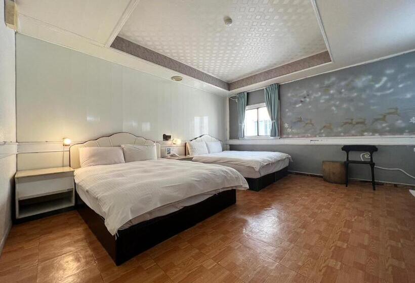 اتاق استاندارد چهار تخته, Dajenshan