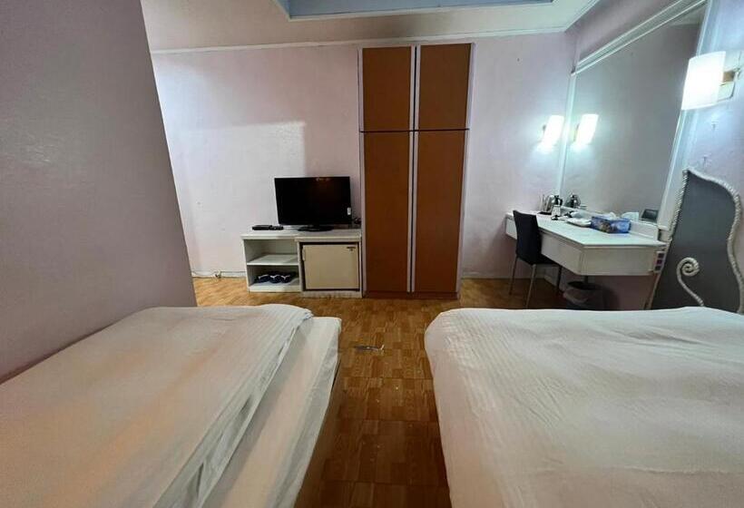 اتاق استاندارد سه نفره, Dajenshan