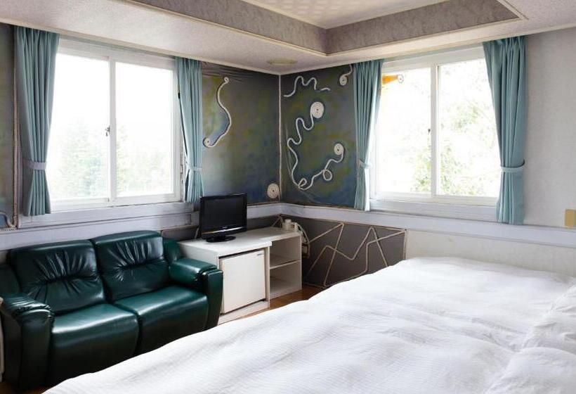 اتاق خانوادگی, Dajenshan