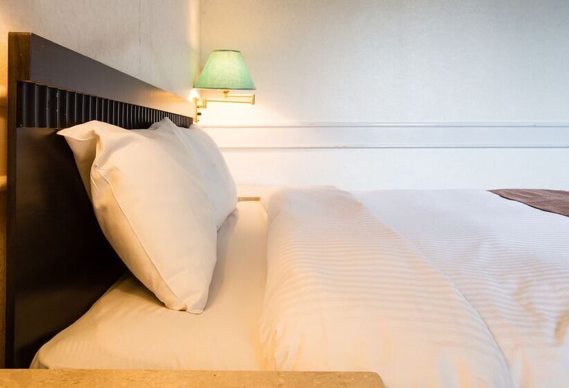 اتاق استاندارد چهار تخته, Dajenshan