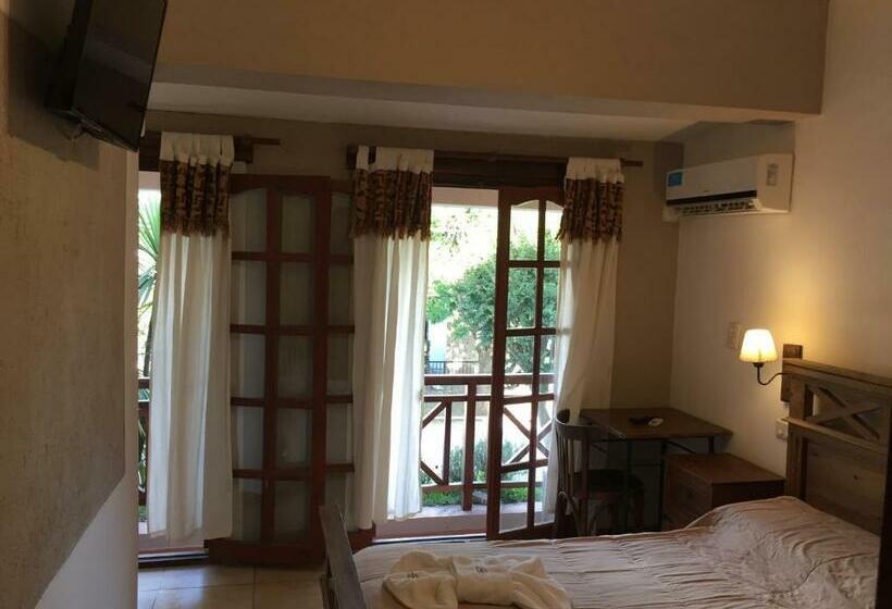 스탠다드 룸, Gloria