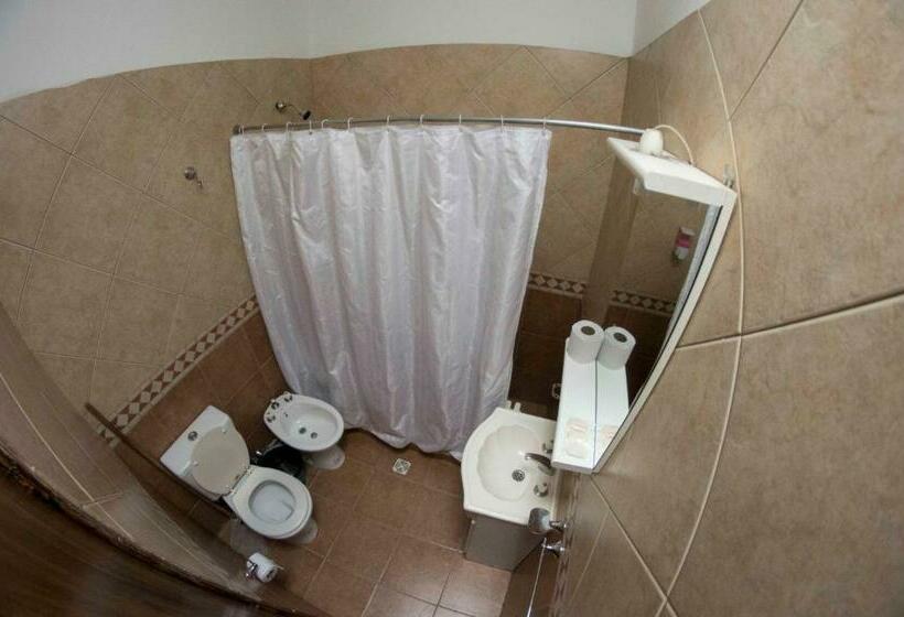 스탠다드 룸, Gloria