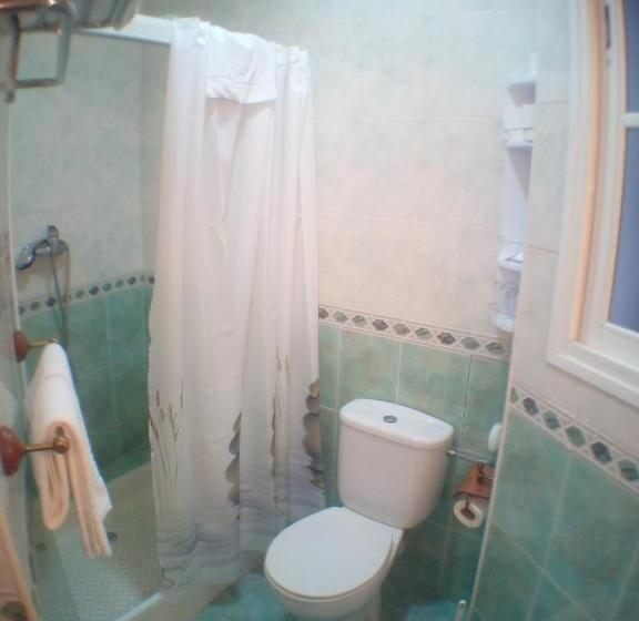 Quarto Triplo Estandar, Hostal San Francisco