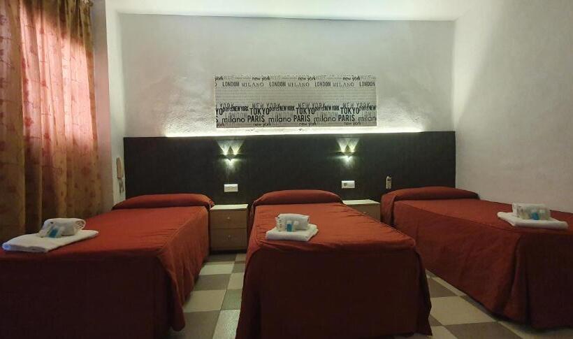 Quarto Triplo Estandar, Hostal San Francisco