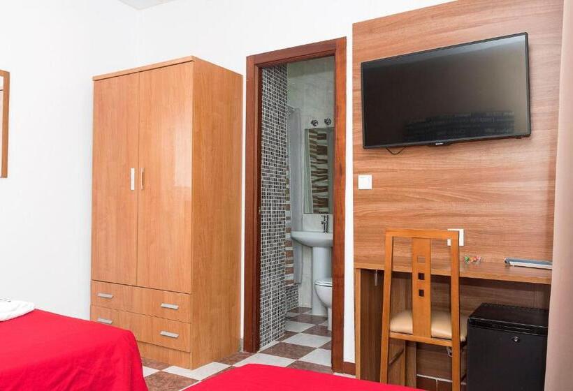 Quarto Triplo Estandar, Hostal San Francisco