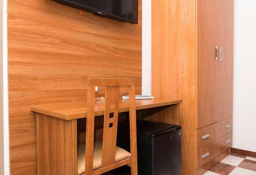 Quarto Triplo Estandar, Hostal San Francisco