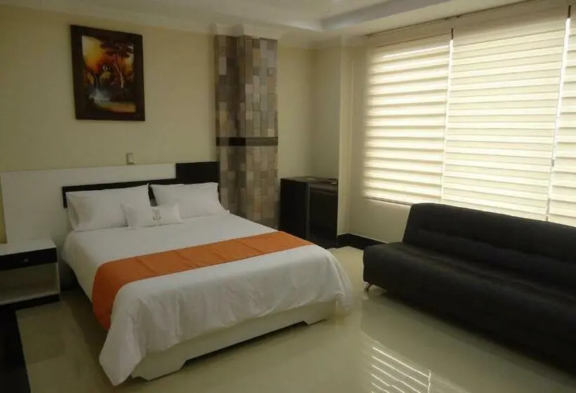 Deluxe Zimmer, Joya De La Selva