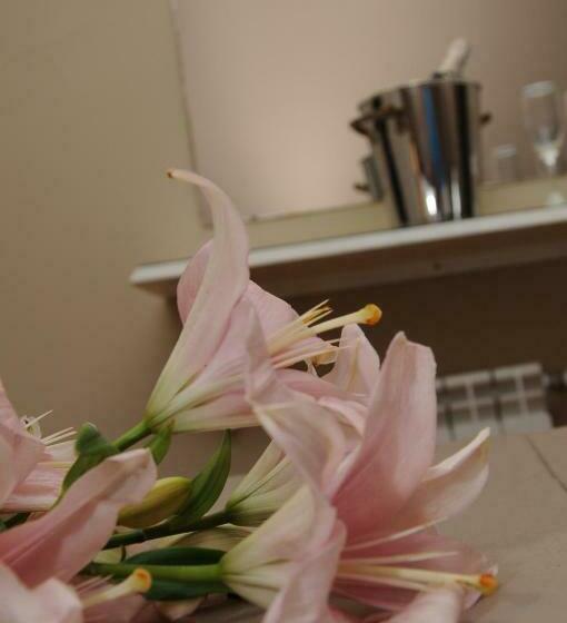 جناح عائلي, Los Monjes