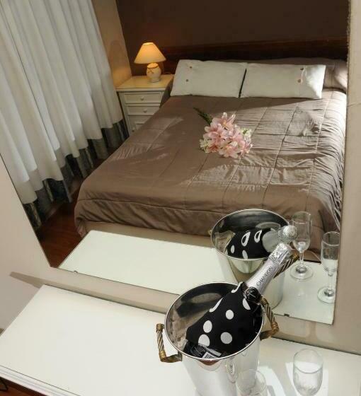 غرفة قياسية, Los Monjes