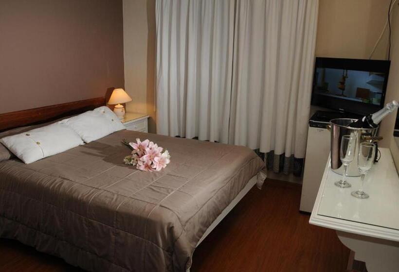 غرفة قياسية, Los Monjes