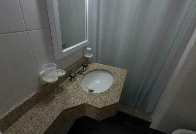 スタンダードルーム, Meson