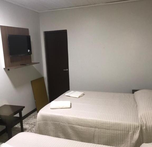 חדר קלאסי לארבעה, Mola