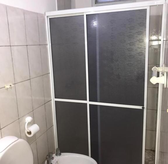 חדר קלאסי לארבעה, Mola