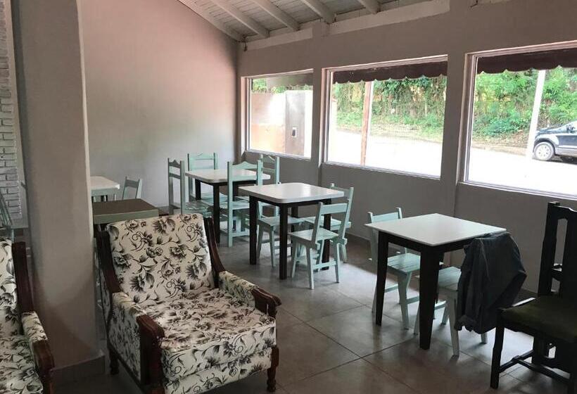 חדר קלאסי לארבעה, Mola