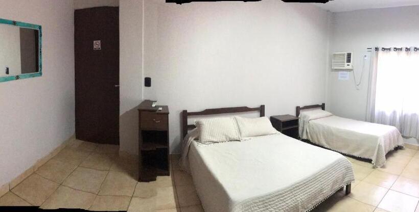 חדר משפחתי, Mola