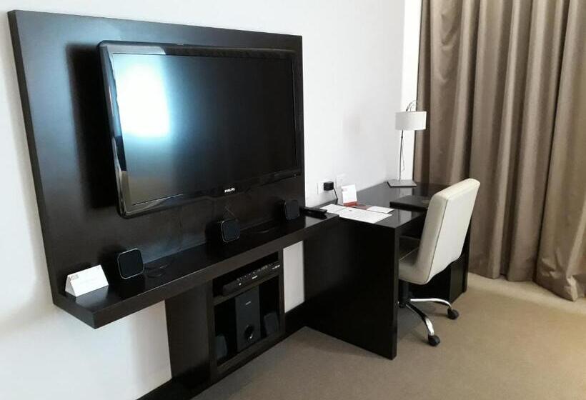 小型豪华套房, Y Casino Del Rio General Roca