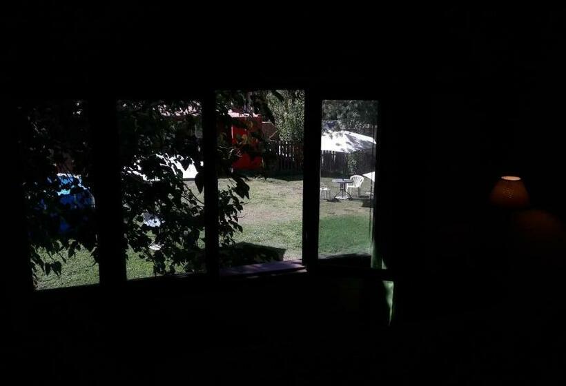 バス共有のスタンダードルーム, Samadi Hostel Uspallata