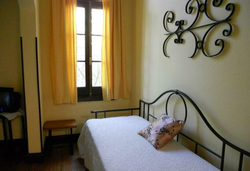 标准三人间, Boutique Villa Art