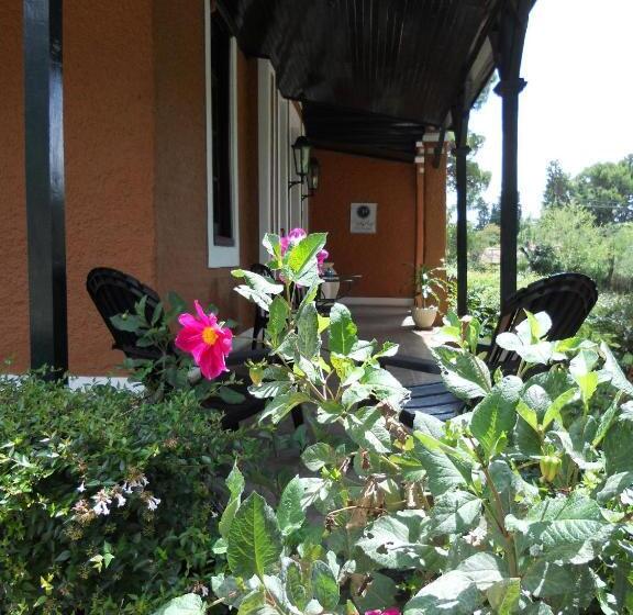 חדר סטנדרט לשלושה, Boutique Villa Art