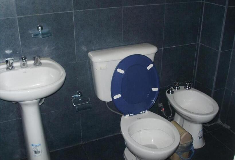 اتاق خانوادگی, Hostal Benjamin