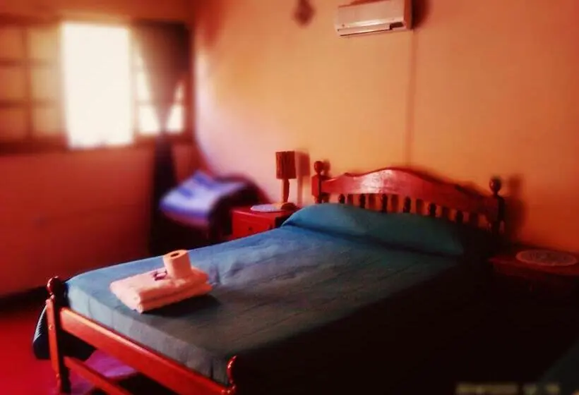 Pokój Standard Trzyosobowy, Hostal Benjamin