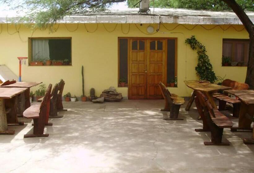 Дом 2 Спальни, Hostal Benjamin