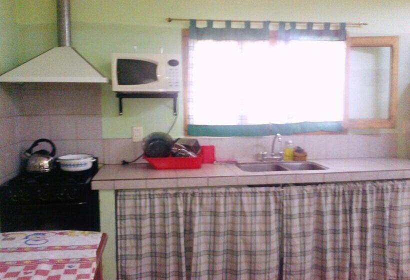 2间卧室的房子, Hostal Benjamin