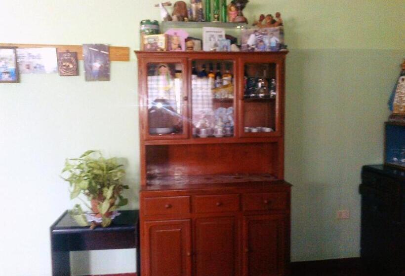 2间卧室的房子, Hostal Benjamin