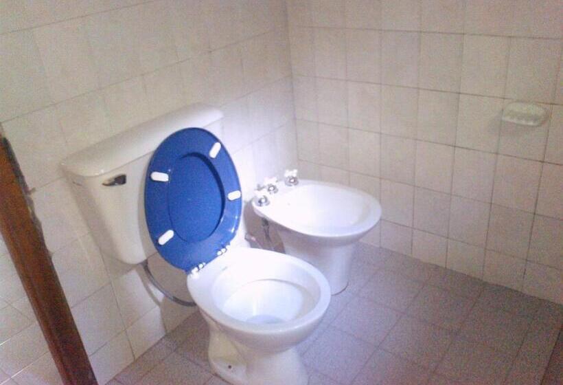 2间卧室的房子, Hostal Benjamin