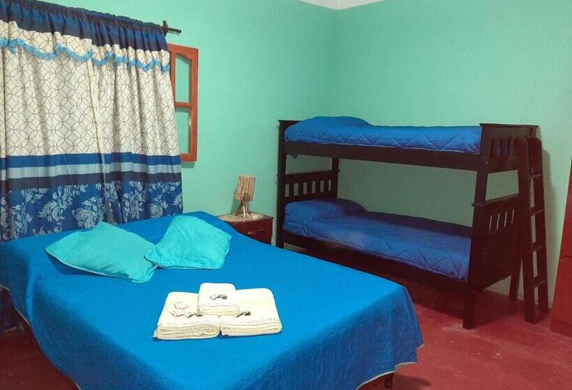 家庭间, Hostal Benjamin