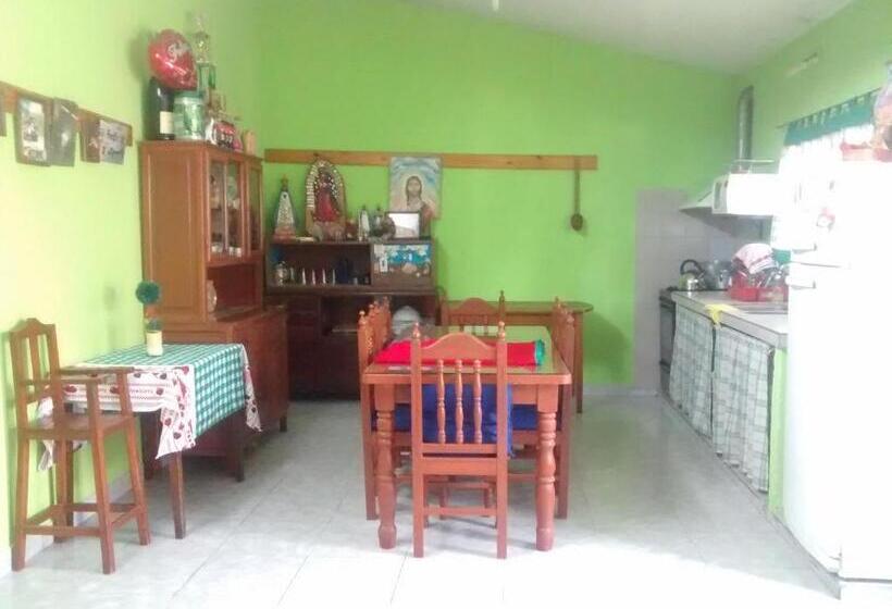 خانه 2 خوابه, Hostal Benjamin