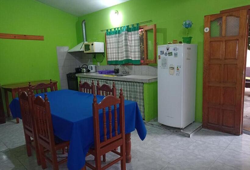 خانه 2 خوابه, Hostal Benjamin