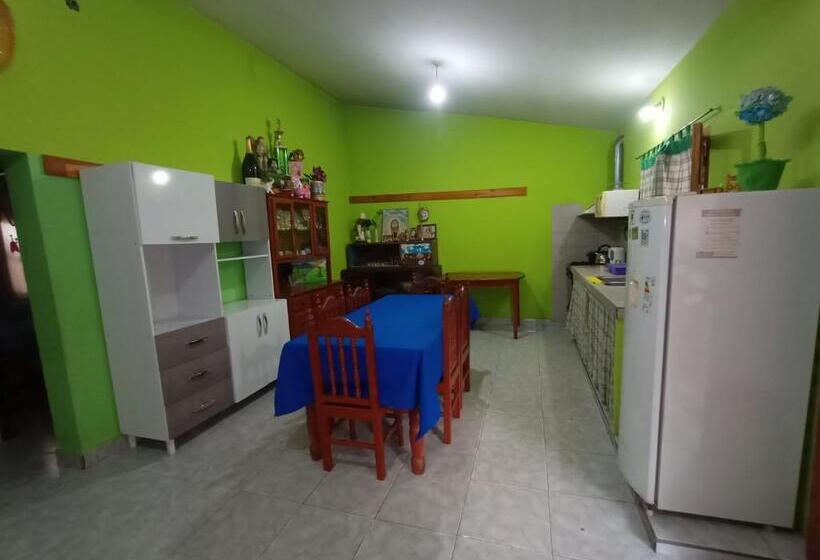 2间卧室的房子, Hostal Benjamin